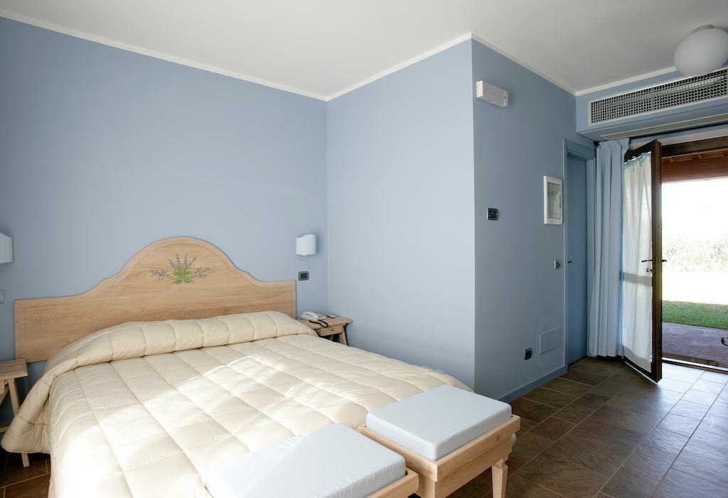 Country House Poggio Fiorito アッシジ 部屋 写真