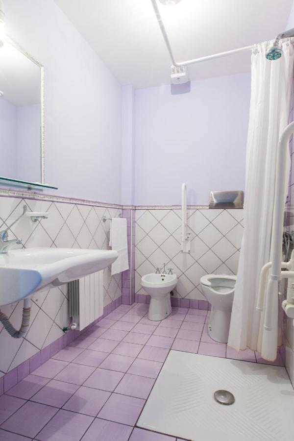 Country House Poggio Fiorito アッシジ 部屋 写真